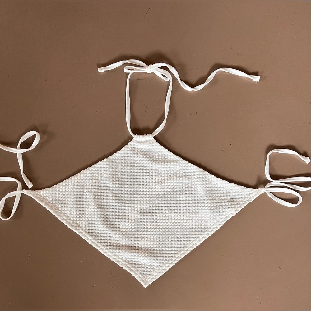 White crop top tied